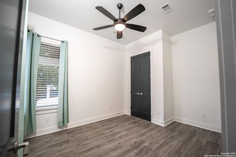 Tiny photo for 2109 Bella Vista, Canyon Lake, TX 78133 (MLS # 1928490)