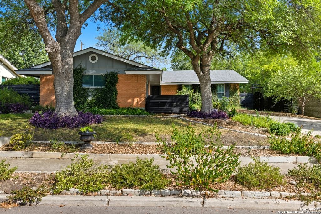 Photo of 703 Coronet, San Antonio, TX 78216 (MLS # 1915243)