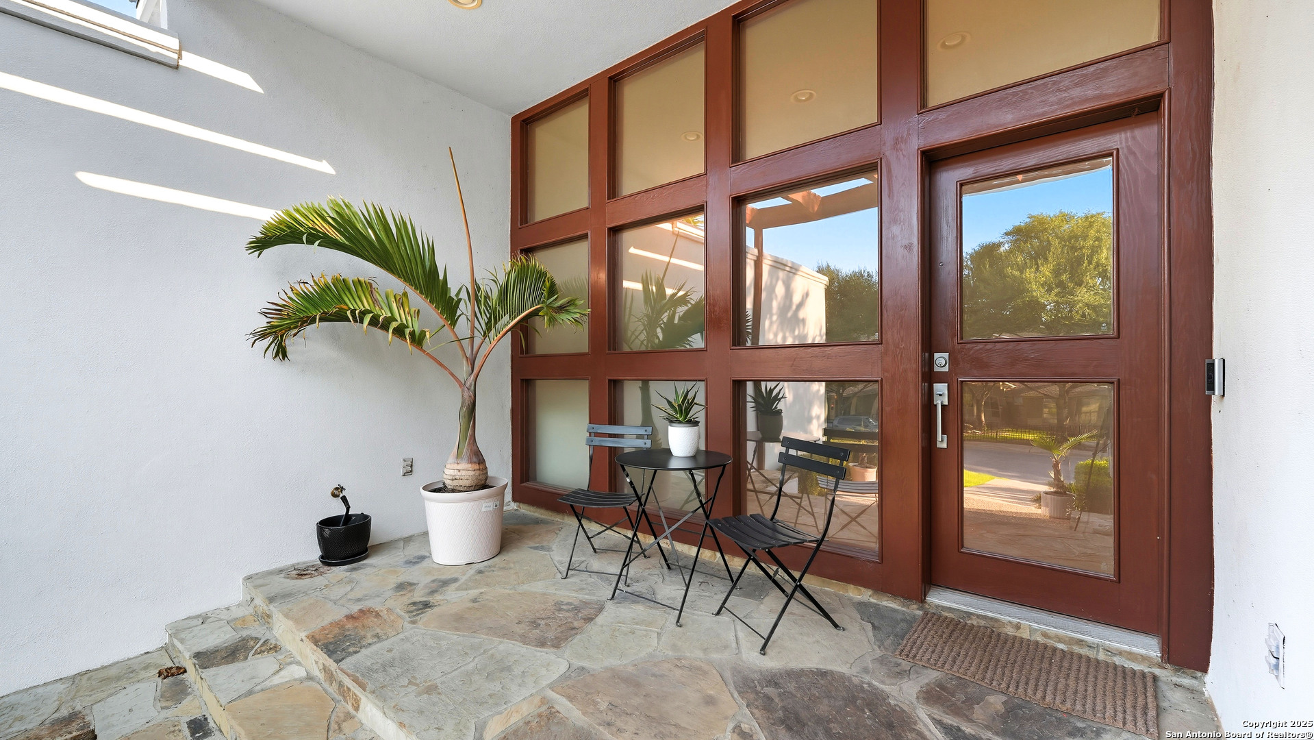 33 Laurel Trail