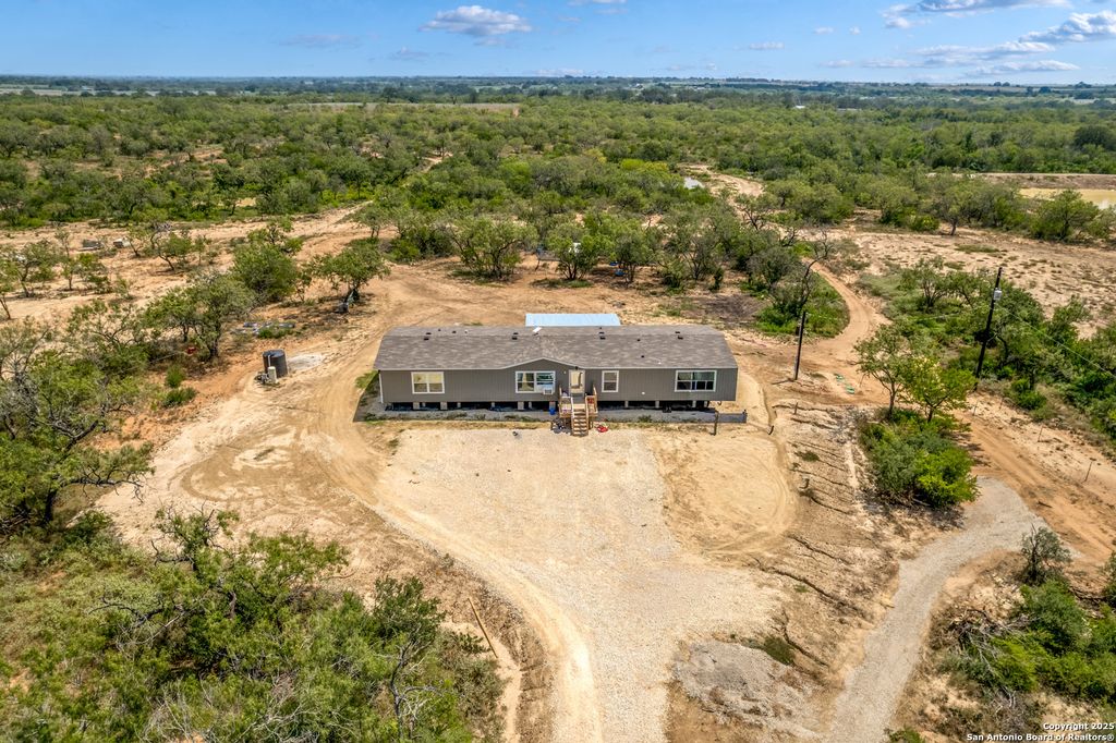 Photo of 2469 County Road 124, Floresville, TX 78114 (MLS # 1908612)
