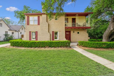 2112 W Gramercy San Antonio TX 78201