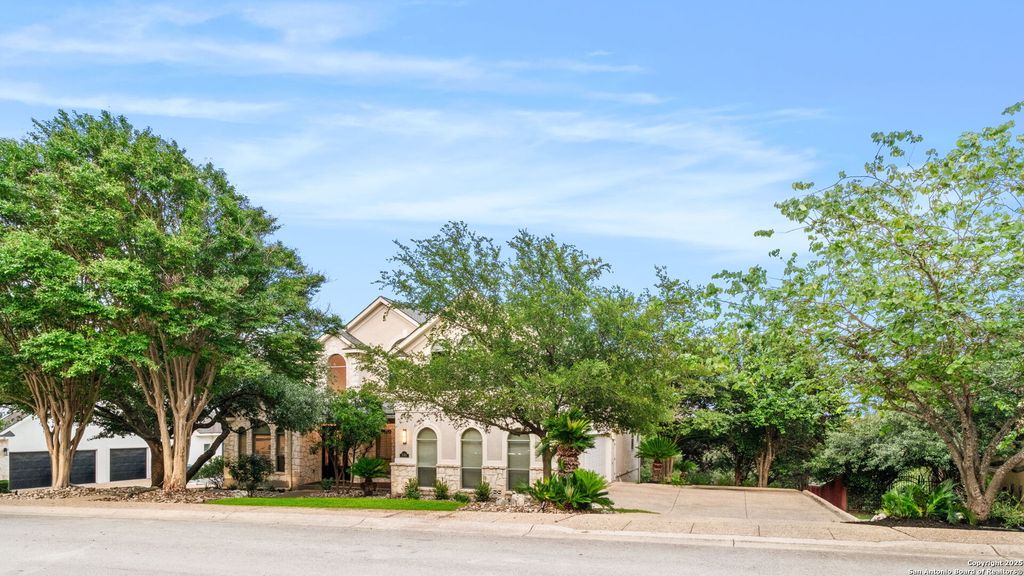 Photo of 846 Fawnway, San Antonio, TX 78260 (MLS # 1915488)