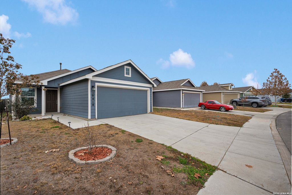 Photo of 10018 Braun Crest, San Antonio, TX 78254 (MLS # 1939130)