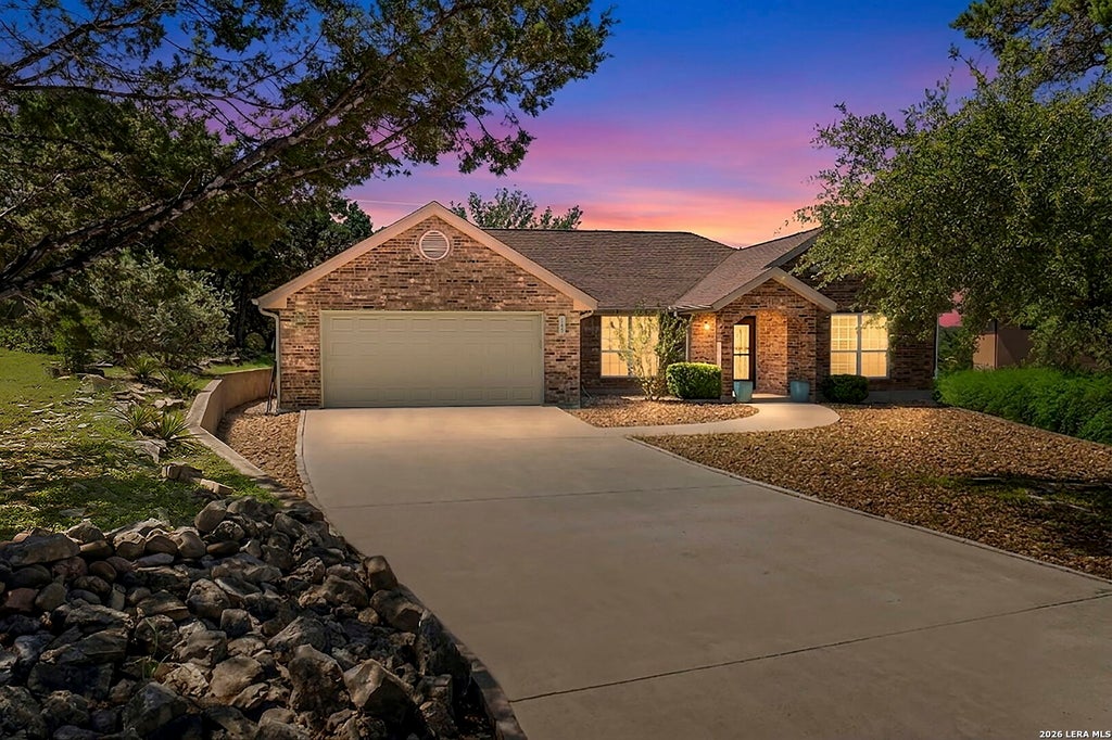 Photo of 145 Schlamp Bay, Canyon Lake, TX 78133 (MLS # 1993401)