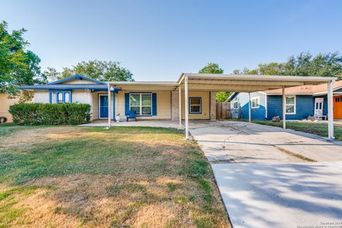 Photo of 5210 Foxcross, Kirby, TX 78219 (MLS # 1935391)