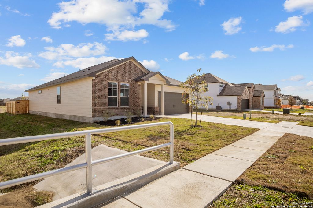 Photo of 3808 Isaac Dr, Seguin, TX 78155 (MLS # 1879744)