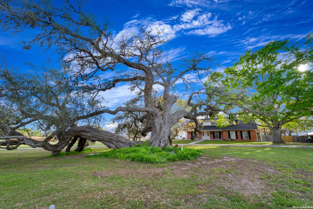 Photo of 2212 FM 466, Seguin, TX 78155 (MLS # 1951328)