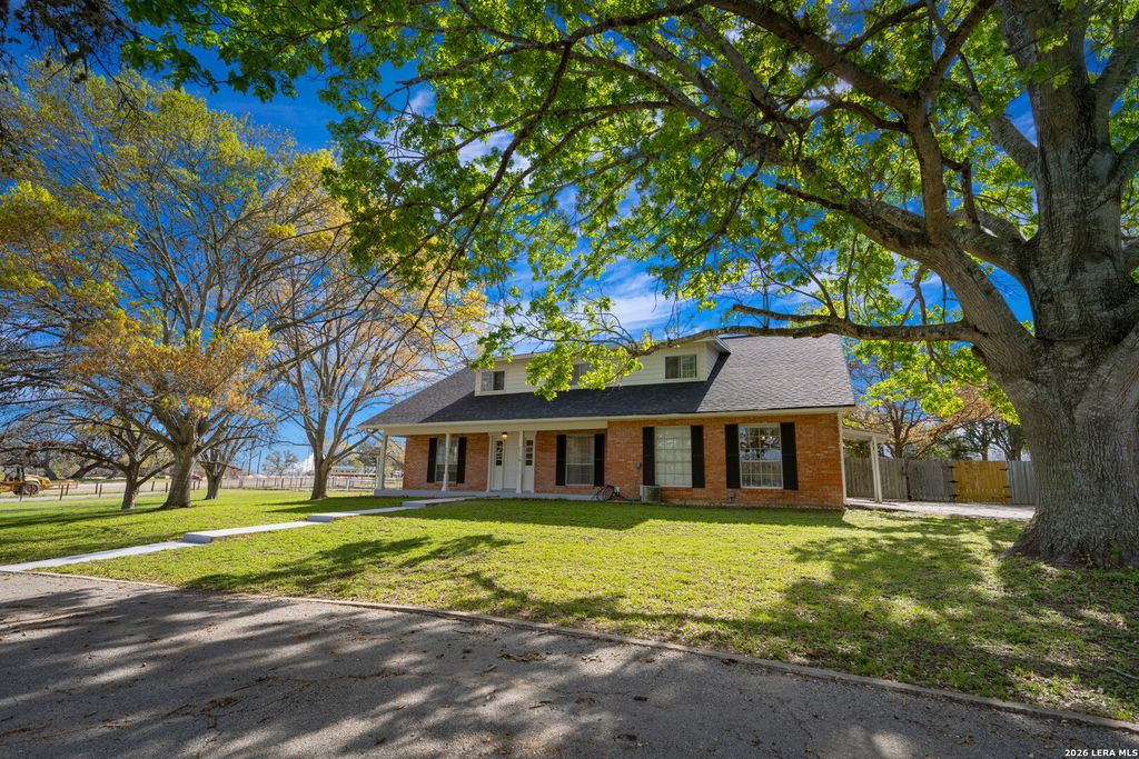 Photo of 2212 FM 466, Seguin, TX 78155 (MLS # 1951328)