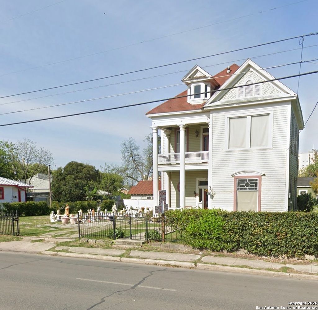 Photo of 315 N Hackberry, San Antonio, TX 78202 (MLS # 1934768)