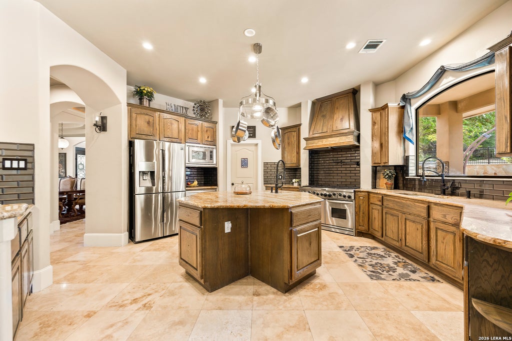 Photo of 11011 Anaqua Spgs, Boerne, TX 78006 (MLS # 2015906)
