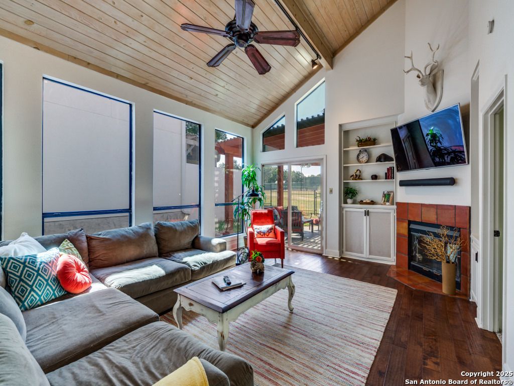 Photo of 29439 Summit Ridge, Fair Oaks Ranch, TX 78015 (MLS # 1916077)