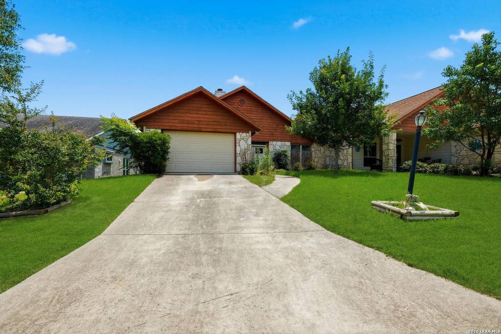 Photo of 3813 Hunters Gln, Schertz, TX 78108 (MLS # 1970543)