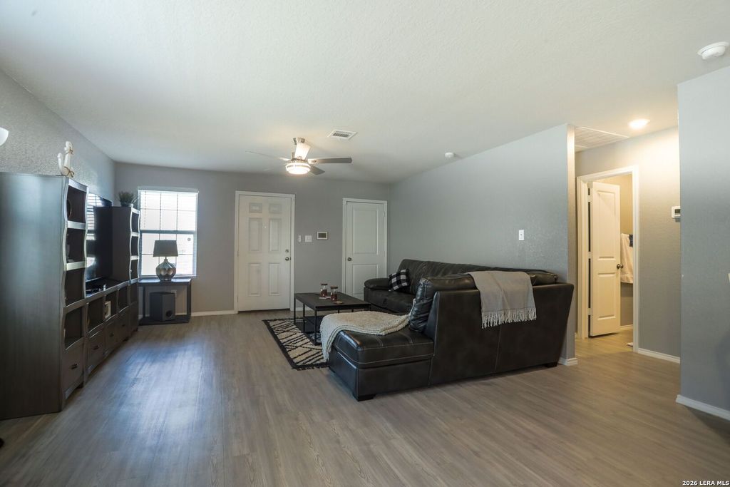 Photo of 3318 Carducci, Converse, TX 78109 (MLS # 1954898)