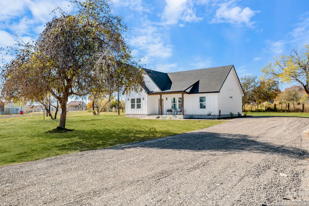 Photo of 732 County Road 6846, Lytle, TX 78052 (MLS # 1929735)