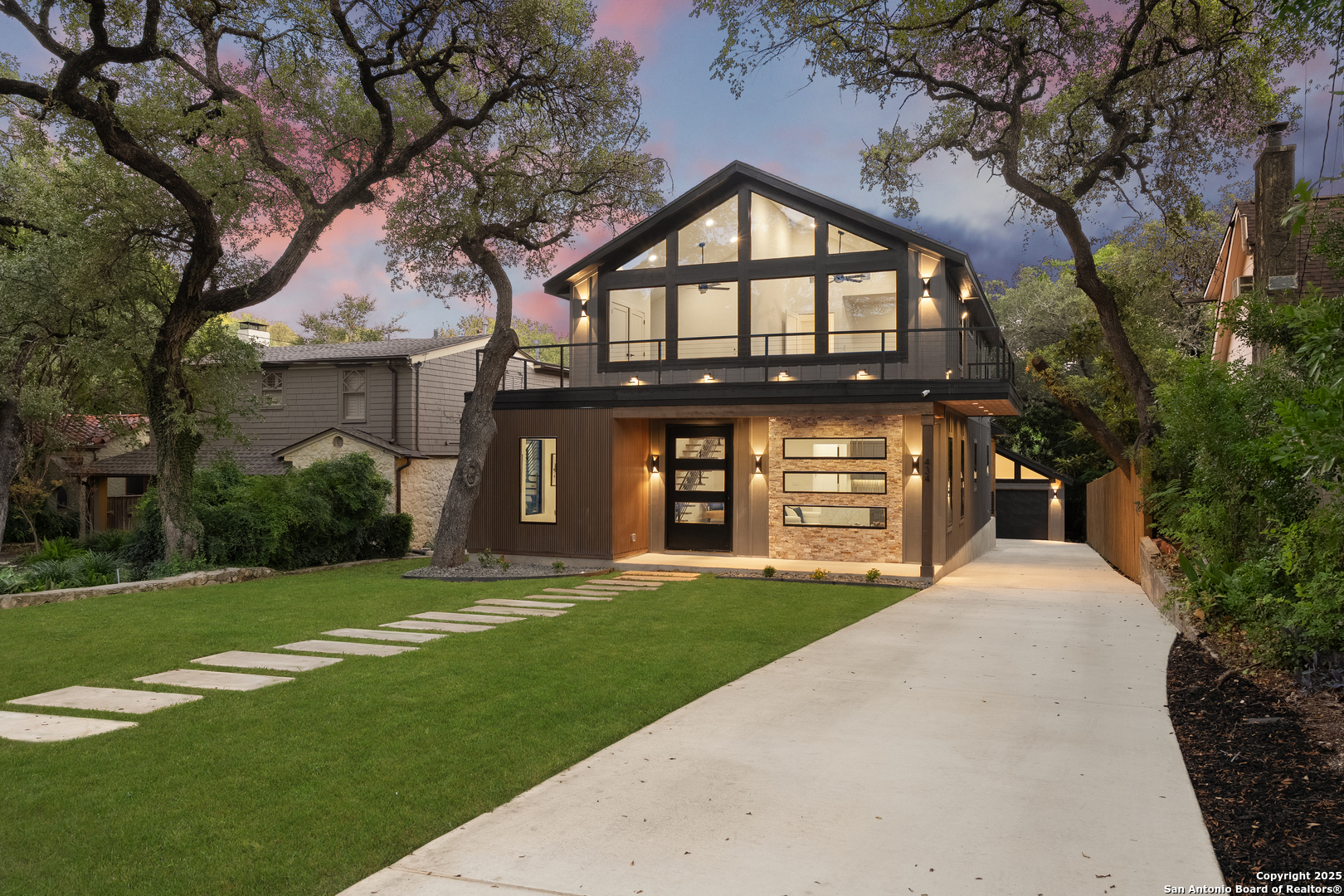 434 College Blvd