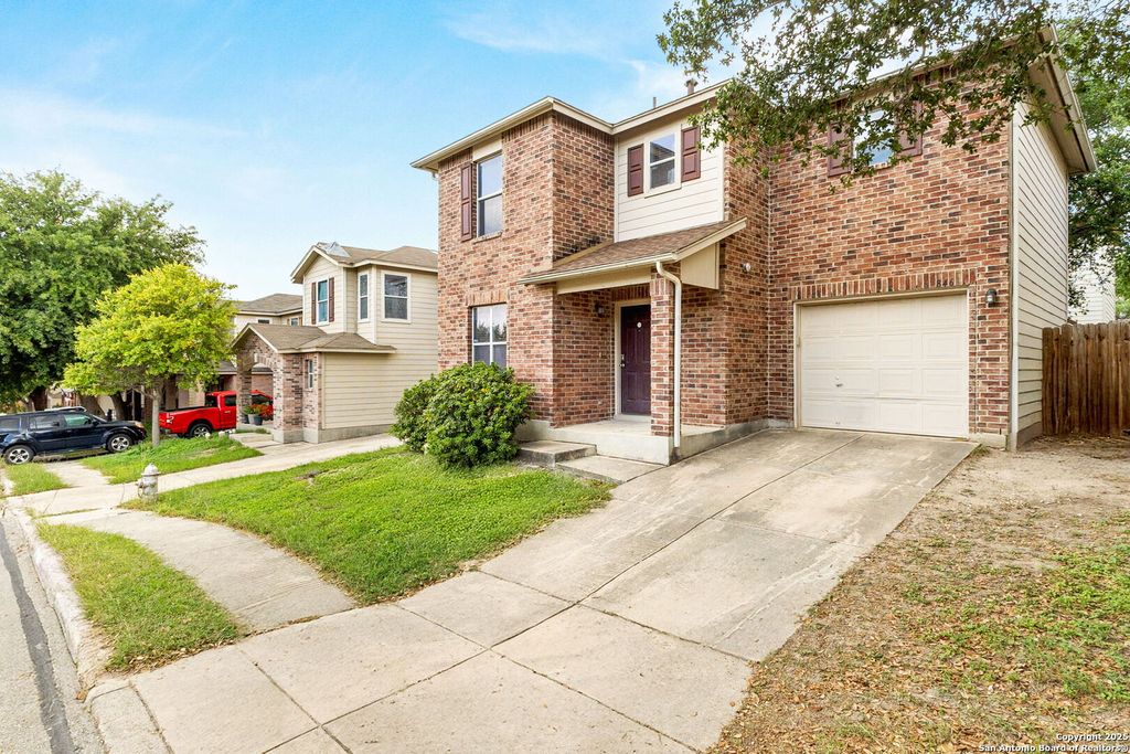 Photo of 846 BARREL PT, San Antonio, TX 78251 (MLS # 1914939)