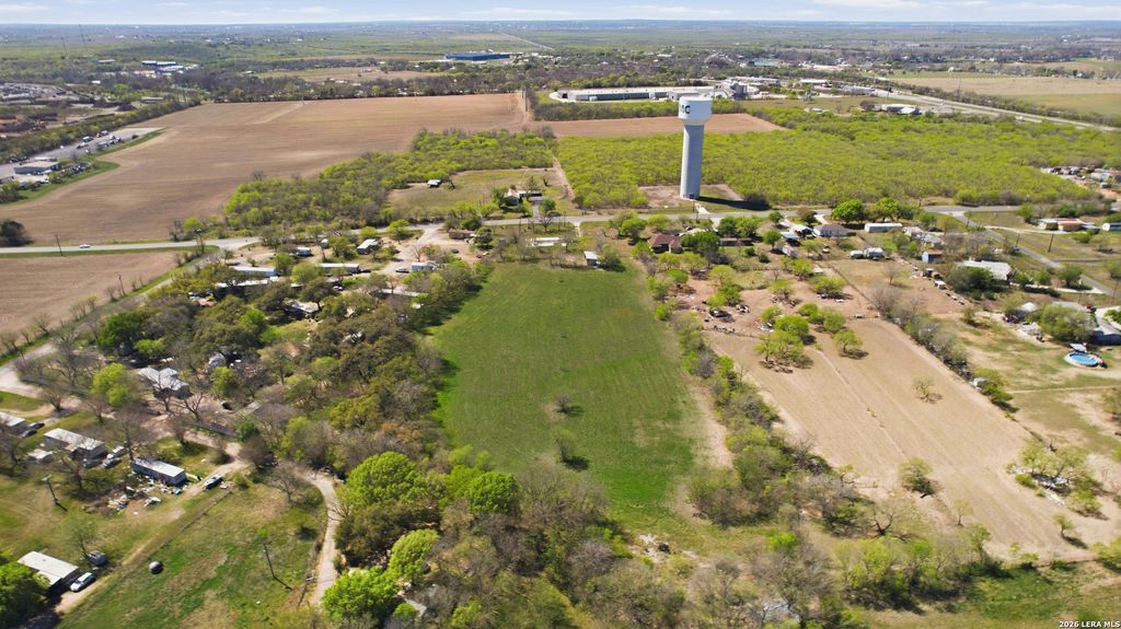Photo of 901 Fm 1620, Seguin, TX 78155 (MLS # 1954924)