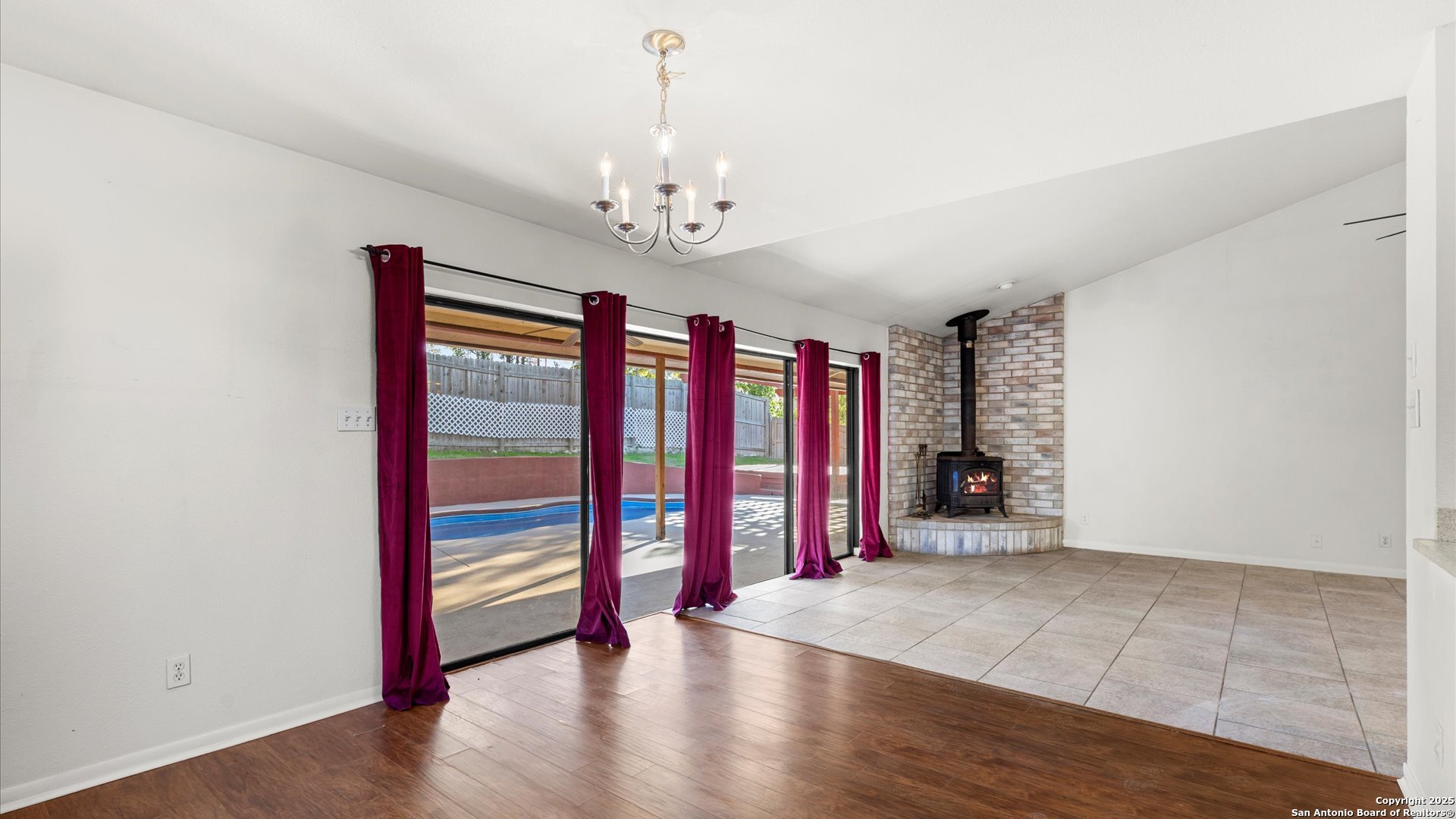 Search 3406 Columbia Drive