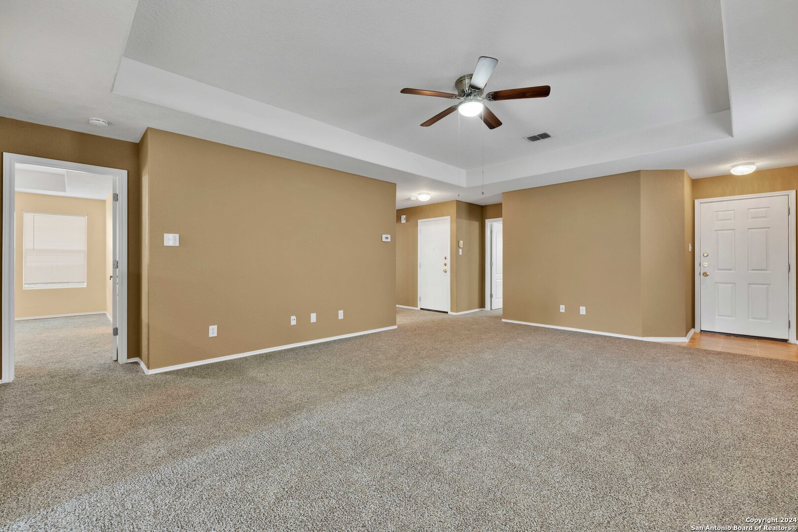 8811 Laguna Fls