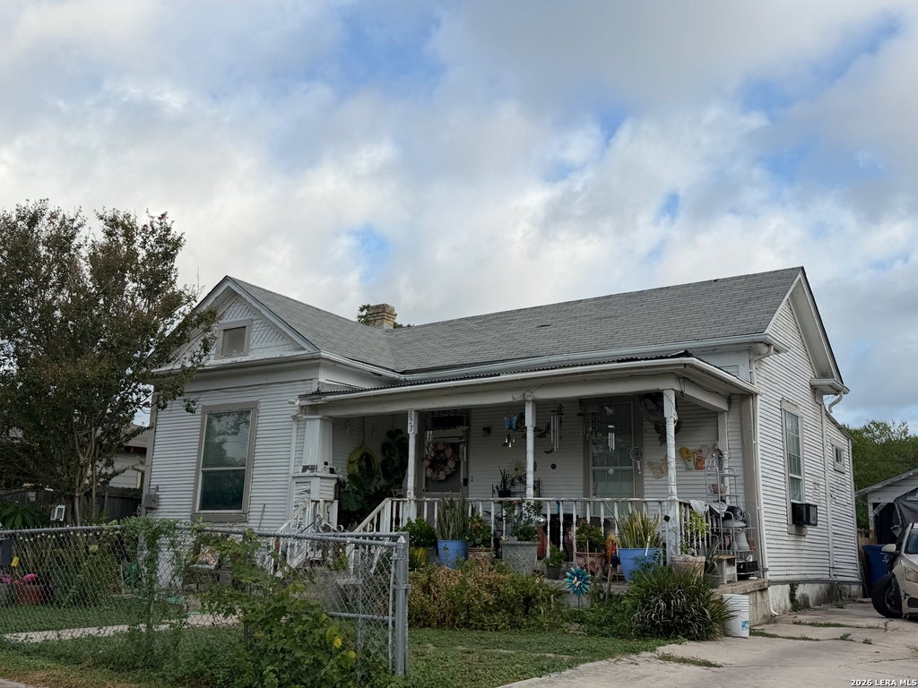 Photo of 827 WAVERLY AVE, San Antonio, TX 78201 (MLS # 2016173)
