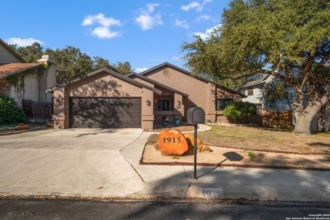 1915 Creek Hollow San Antonio TX 78259