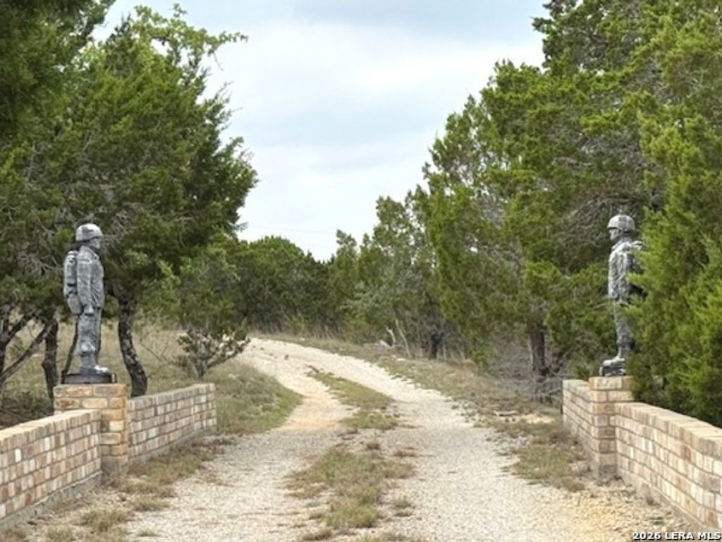 Photo of 108 Saddle Wood Trl, Comfort, TX 78013 (MLS # 1959184)