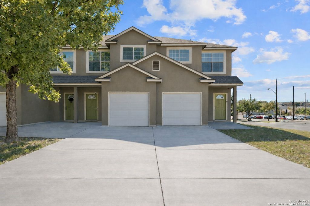 Photo of 6402 Summit Oak 1 #1, San Antonio, TX 78229 (MLS # 1941435)