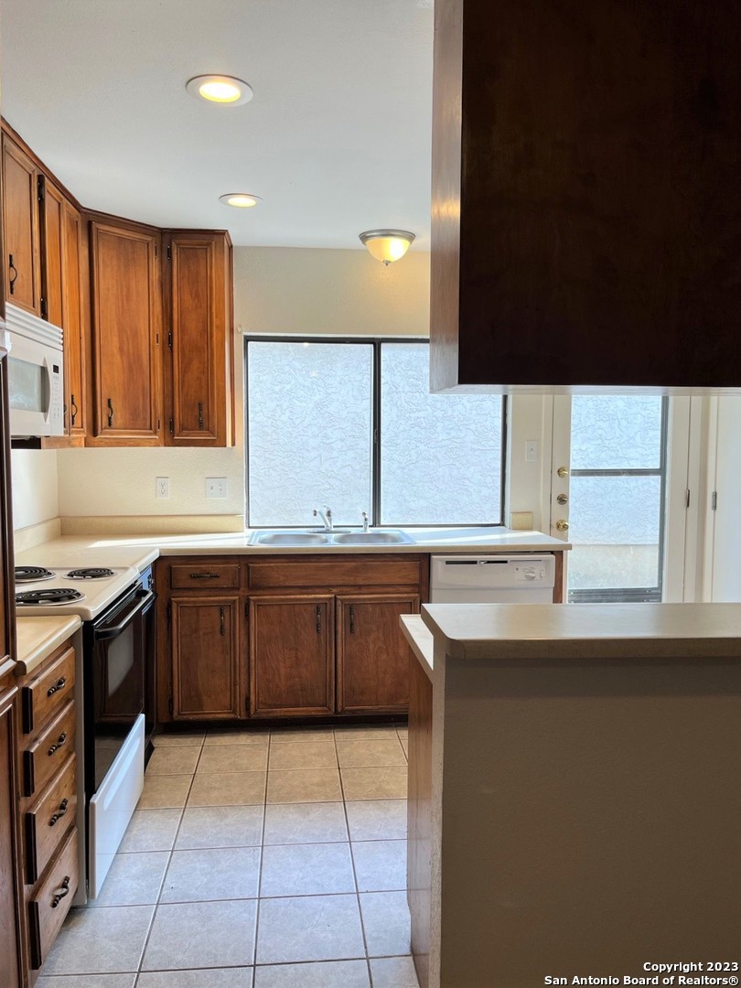 San Antonio, Texas 78230, United States, 3 Bedrooms Bedrooms, ,2 BathroomsBathrooms,Residential,Active,153484