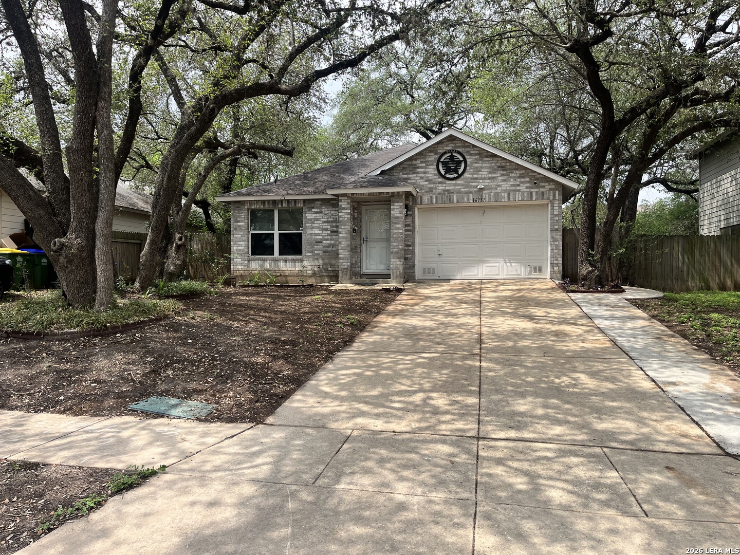 16131 IKE LN