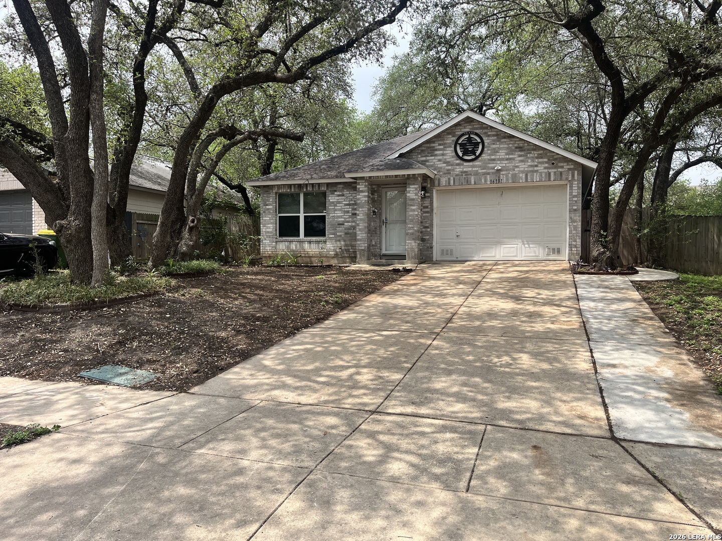 16131 IKE LN