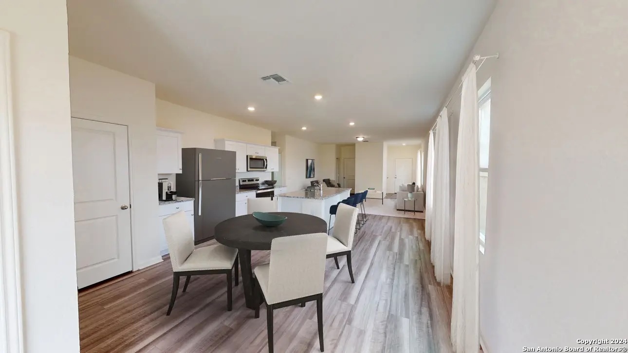 13915 Birch View