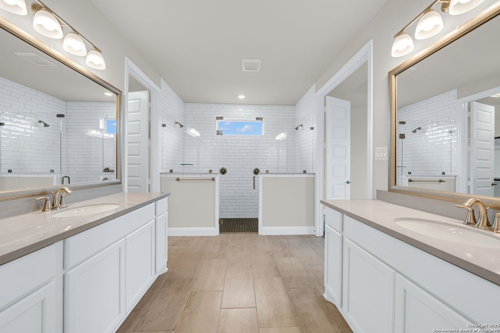 Photo of 216 Fillmore Falls, Cibolo, TX 78108 (MLS # 1819240)