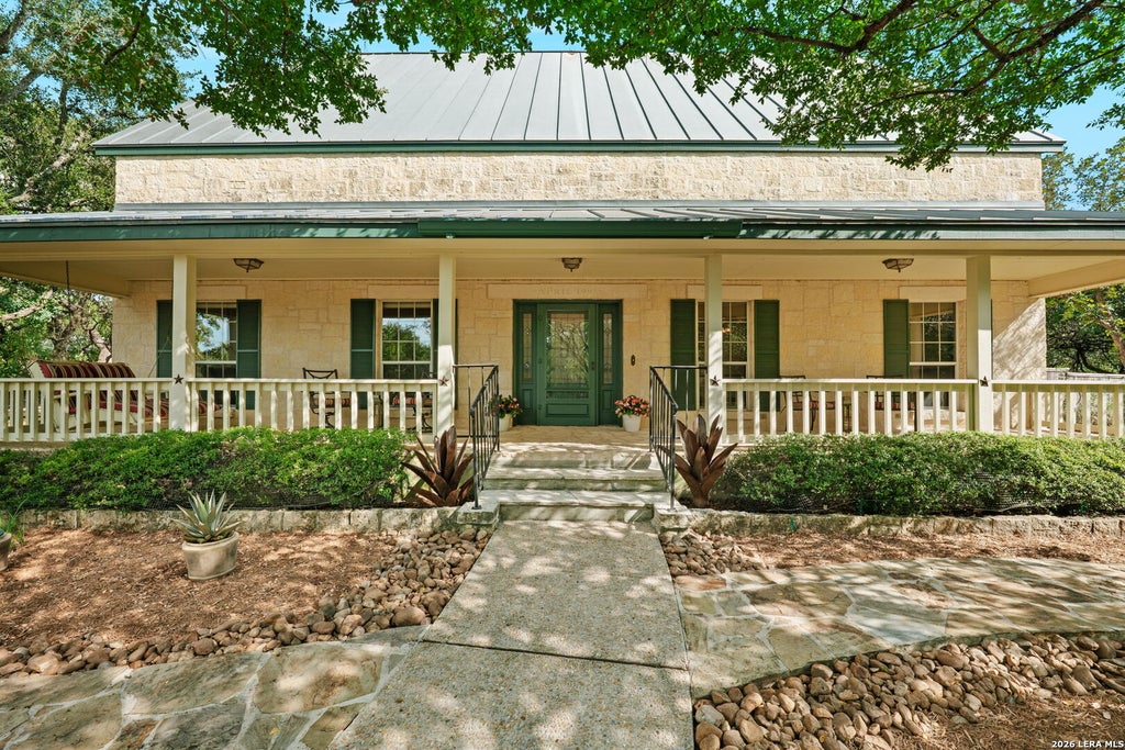 Photo of 8520 ALYDAR CIR, Fair Oaks Ranch, TX 78015 (MLS # 2016420)