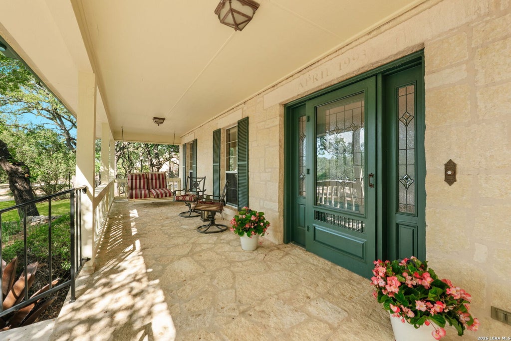 Photo of 8520 ALYDAR CIR, Fair Oaks Ranch, TX 78015 (MLS # 2016420)