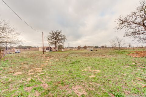 A home in Floresville