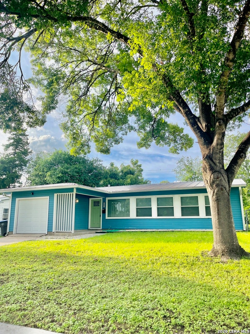Photo of 251 PILGRIM DR, San Antonio, TX 78213 (MLS # 1973357)