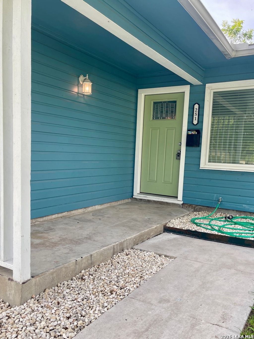 Photo of 251 PILGRIM DR, San Antonio, TX 78213 (MLS # 1973357)