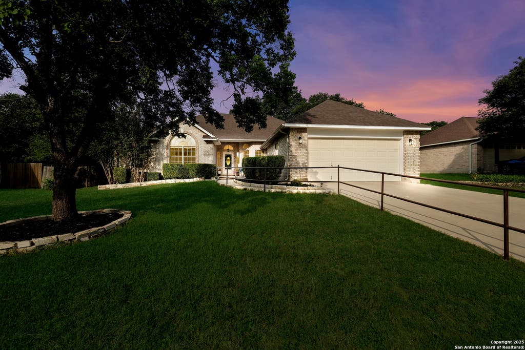 Photo of 116 River Knl, Castroville, TX 78009 (MLS # 1873773)