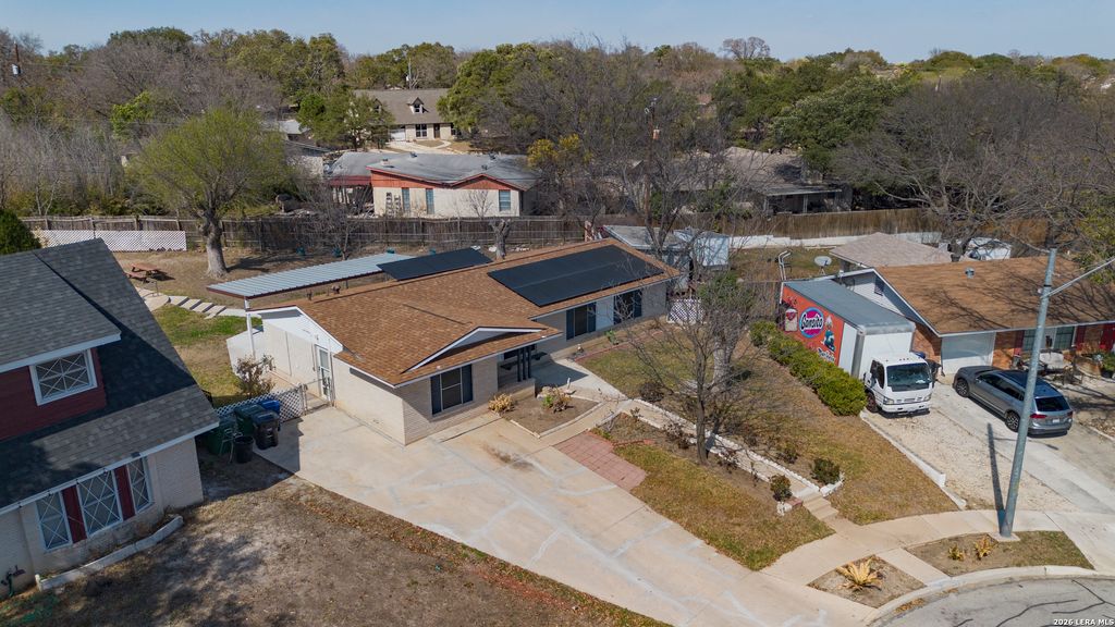 Photo of 619 Northtrail, San Antonio, TX 78216 (MLS # 1944610)