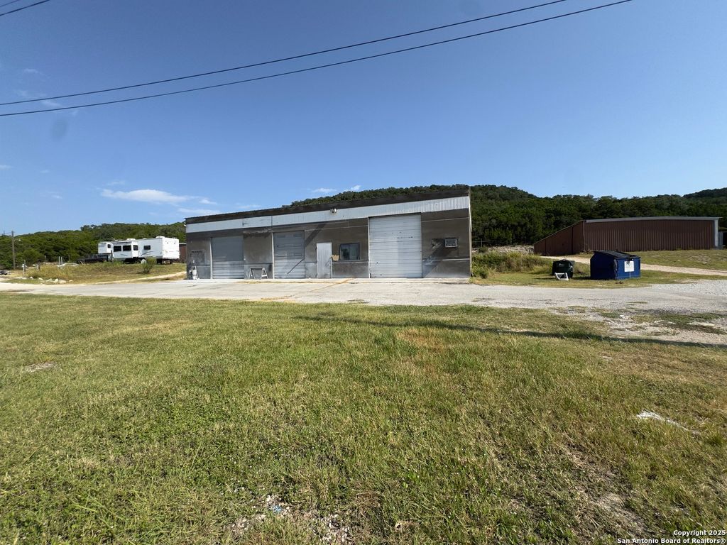 Photo of 3124 Fm 2673, Canyon Lake, TX 78133 (MLS # 1896960)