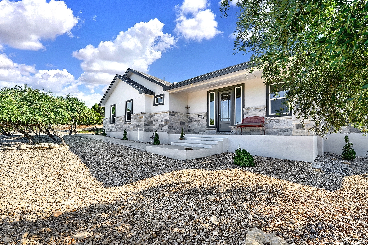 115 Sendera Way