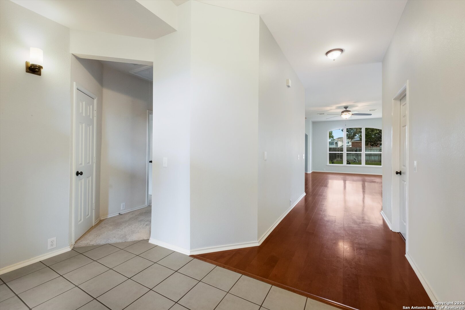 2227 Encino Lake
