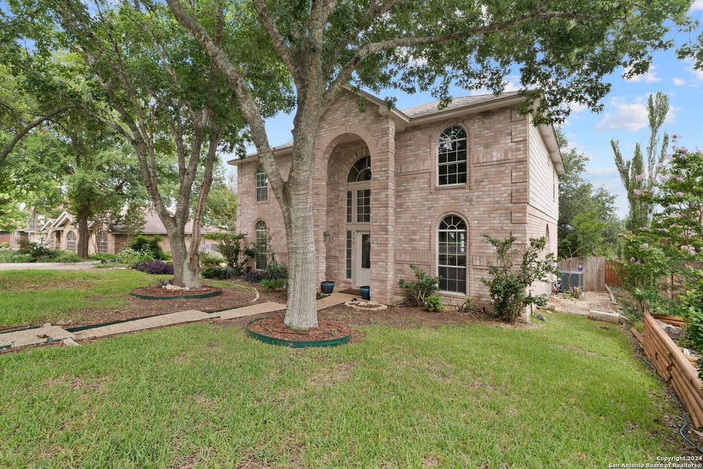 Photo of 711 ARCH STONE, San Antonio, TX 78258 (MLS # 2003475)