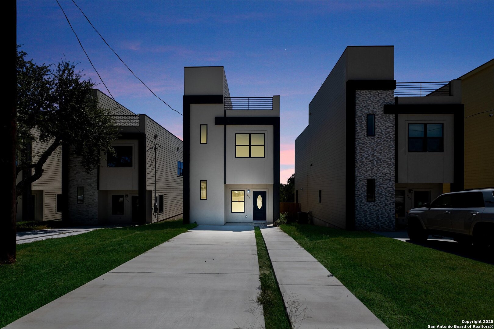 656 Canyon Circle Dr