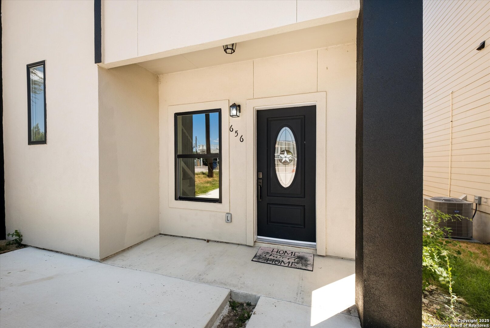 656 Canyon Circle Dr