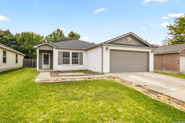 140 KATIE CT, BOERNE, TX 78006 - Image bae4c228fcc0aeb602476a5a3fdf1de0/2514655158
