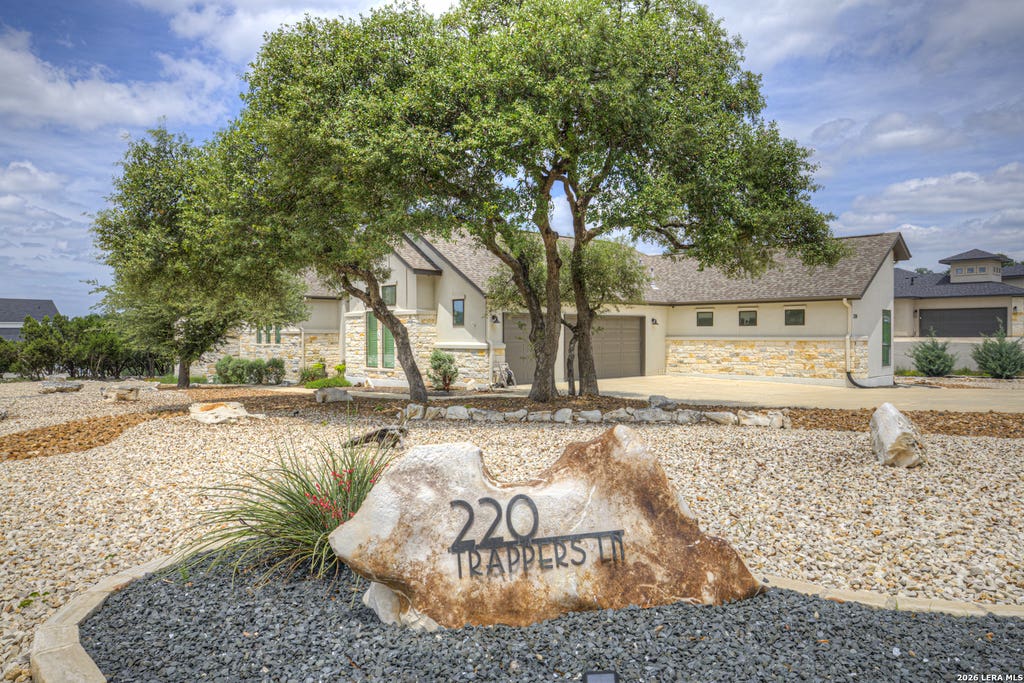 Photo of 220 Trappers, New Braunfels, TX 78132 (MLS # 1966448)