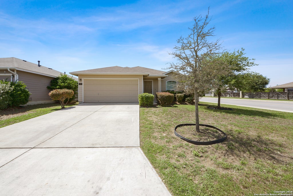 Photo of 203 CARDINAL WAY, San Antonio, TX 78253 (MLS # 2017954)