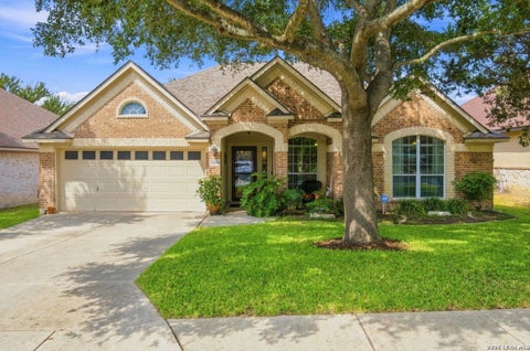 Photo of 25924 STONE CYN, San Antonio, TX 78260 (MLS # 2011860)