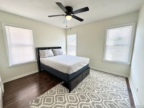 Tiny photo for 1620 Kampmann, San Antonio, TX 78201 (MLS # 1884939)